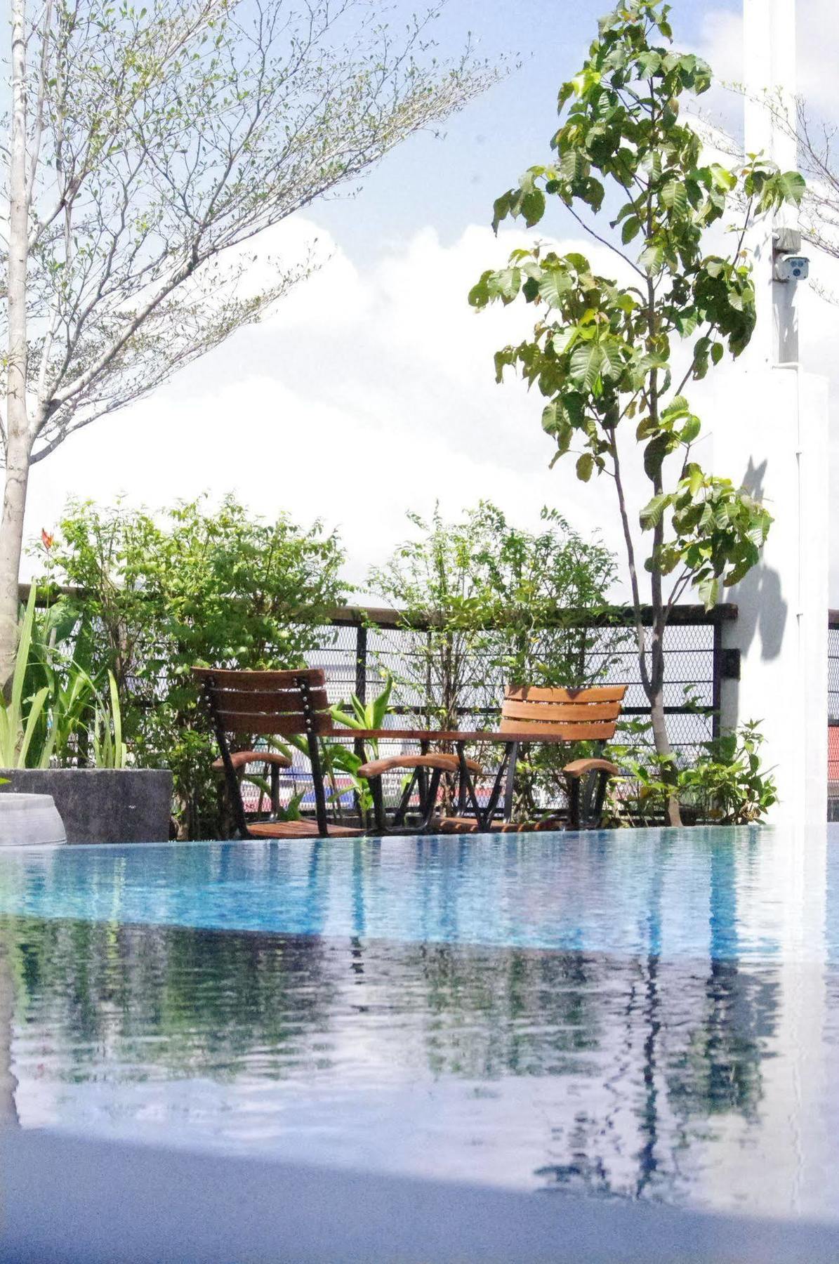 โรงแรมมรสุม บาสซัค พนมเปญ ภายนอก รูปภาพ